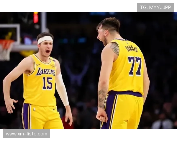 湖媒称里夫斯效率超东契奇引发热议球迷纷纷点赞 湖媒称里夫斯效率超东契奇引发热议球迷纷纷点赞